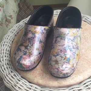 Dansko mules size 38